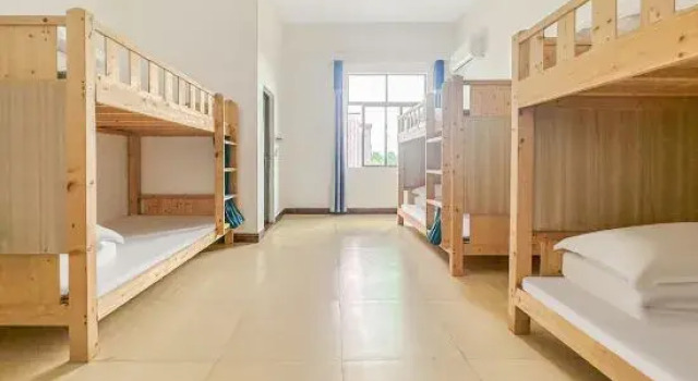 Кровать в общем номере (женский номер) Wanning Printing Youth Hostel