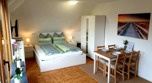 Wohlfühl-Apartment Bad Kissingen IV, Забронировать Апартаменты/квартира Отели Бад-Киссинген с парковкой, рядом с Павильон Вандельхалле в городе Бад-Киссинген, Парковка