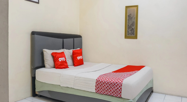 RedDoorz near Lokasari Mangga Besar 7, Забронировать Отель Отели Джакарты с парковкой, рядом с Glodok Market, Парковка