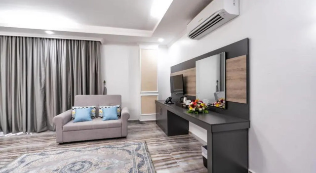 Lüks çift kişilik oda Al Amerat Hotel