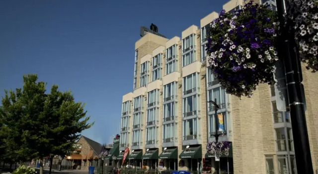 The Falls Hotel & Inn, Забронировать Отель Недорогие отели Ниагара Фолс, рядом с Казино Niagara, недорого
