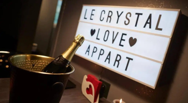 Апартаменты Crystal Love Appart