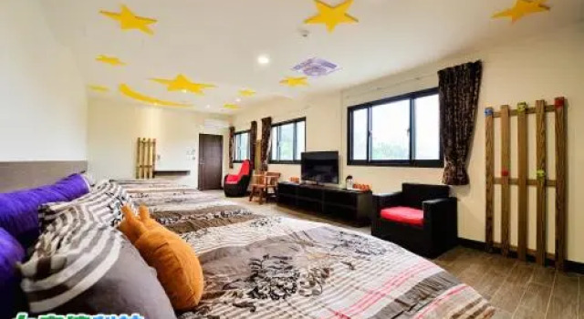 Standardní Rodinný pokoj a výhledem do zahrady Xitou Royal Villa