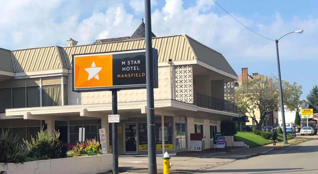 Двухместный номер Deluxe M Star Hotel Mansfield