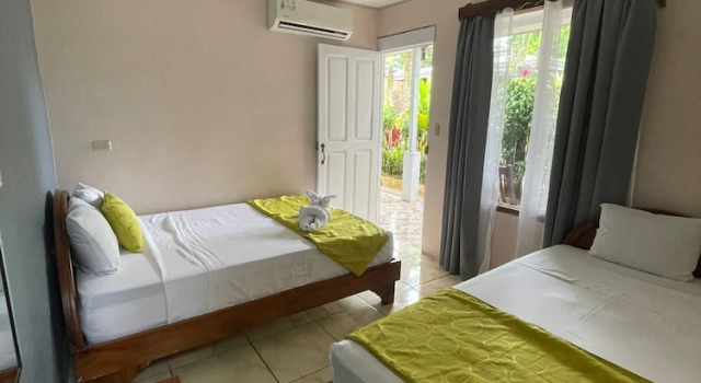 Трёхместный номер Standard Arenal Poshpacker Boutique Urban Tropical Hotel