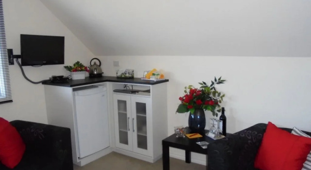 Goulds Country Guest House, Book Pension Hoteller i St Helens med parkering, Parkering