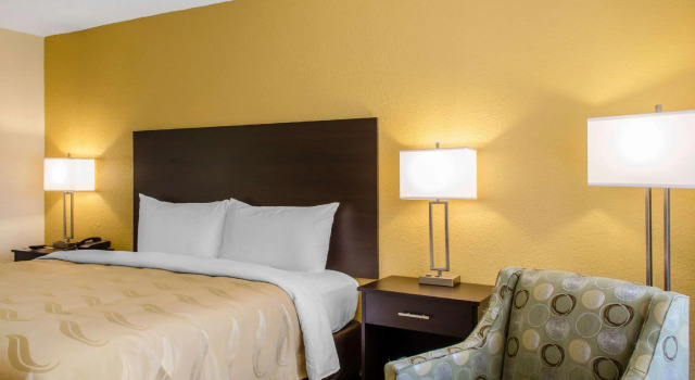 Двухместный номер Standard Quality Inn & Suites