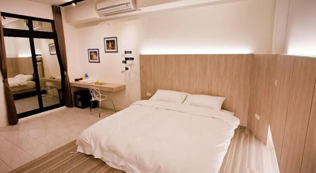 Двухместный номер Standard с балконом ManManBnB