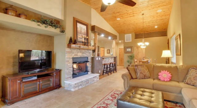 Covered Deck: Cozy Show Low Villa in Torreon!, Boek Villa Show Low Arizona