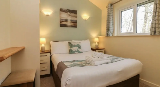 7 Manleigh Park