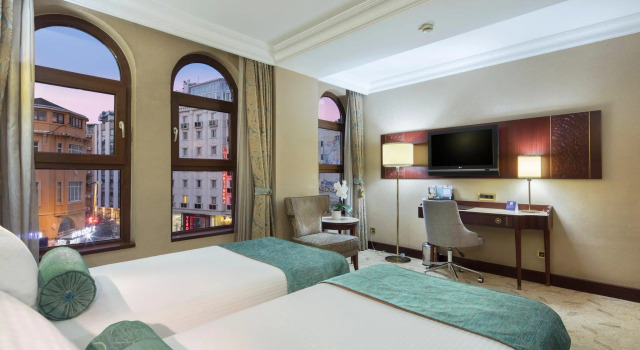 Двухместный номер Standard Crowne Plaza Istanbul - Old City by IHG