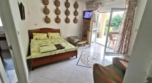 Apartments Rales, Prenota Appartamento Sveti Stefan 