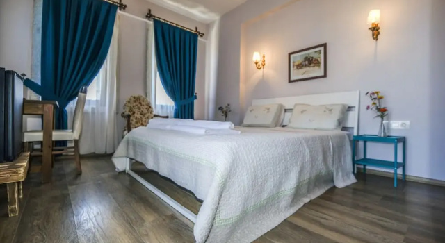 Номер Standard с балконом и с видом на море Karaburun Konak Hotel