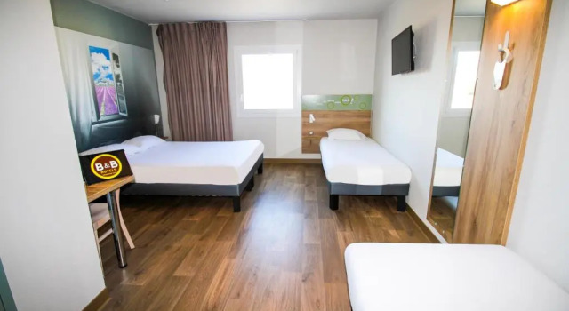 Четырёхместный номер Standard B&B HOTEL Montélimar Sud