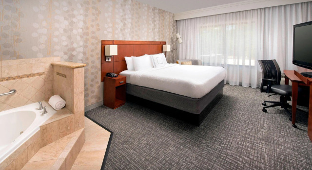 Двухместный номер Standard Courtyard by Marriott Lufkin
