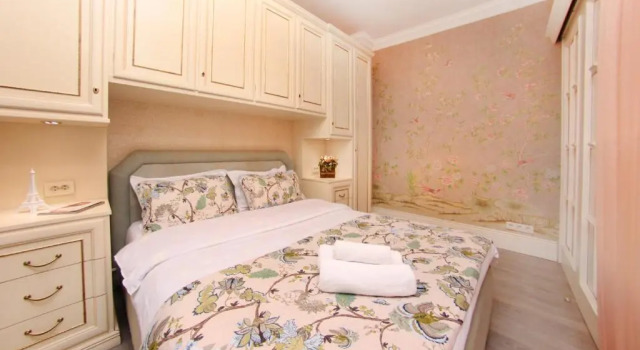 Шикарная 2 комнатная квартира с камином в ЖК Алтын булак, Réserver Appartement Appartements à Almaty Region, Appartement