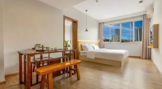 Люкс Luxury Pinyi Bountique Hotel (The Second Affiliated Hospital of Kunming Medical University)