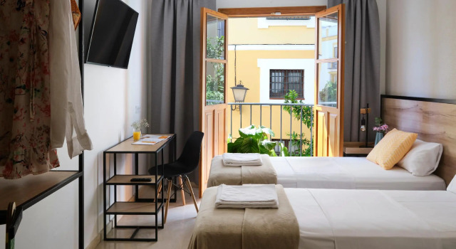 Двухместный номер Deluxe с балконом Sweet Sevilla Suites - Smart Hotel