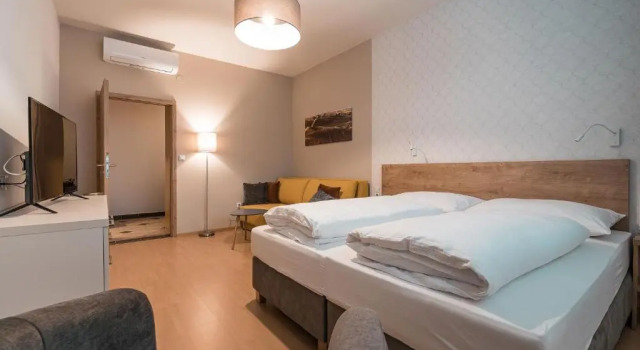 Penzion Jako Doma, Prenota Affittacamere Hotel a Moravia meridionale con piscina, Piscina