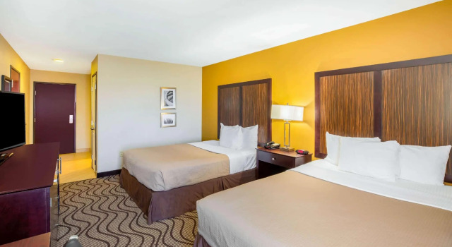 Четырёхместный номер Standard La Quinta by Wyndham Floresville