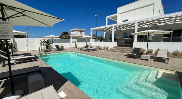 Апартаменты с видом на бассейн Elite Luxury Residence