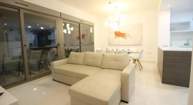 Вилла Spacious Villa in Villamartin for 6