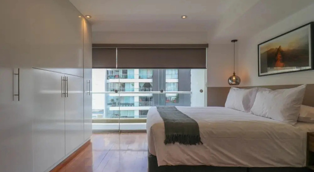 Коттедж w Deluxe 3BR Duplex w Balcony in Miraflores