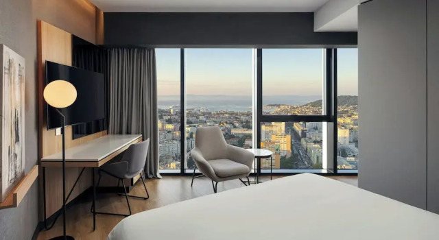 Номер Superior AC Hotel by Marriott Split