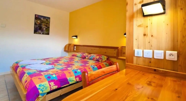 Chadenas & Spa, Book Ferieresort Puy-Sanieres Marseille