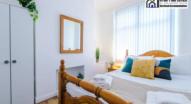 MONTHLY OFFER - Families or Contractor - 8 Guests by Nyos Properties Manchester