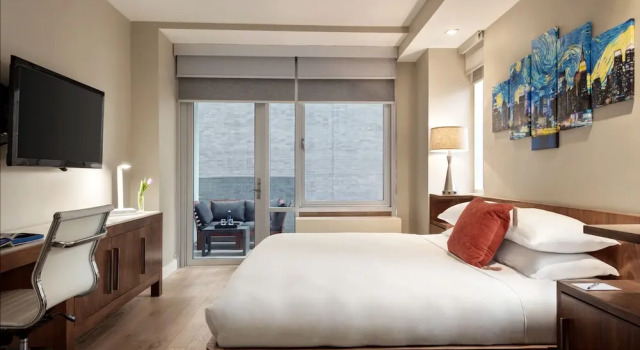 Двухместный номер Midtown с балконом The Gotham Hotel