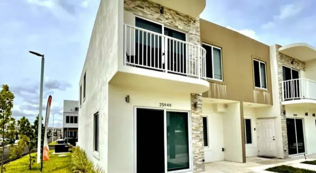 Great New Home Hurricane Proof By Miami, Réserver Hôtel Naranja Floride