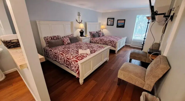Четырёхместный номер Standard Saint Simons Inn by the Lighthouse