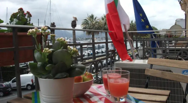 Camera doppia Standard con vista mare Bed& Breakfast Maredomus