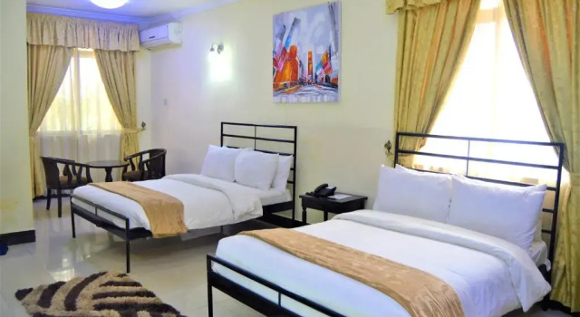 Standard Vierer Zimmer M Hotel