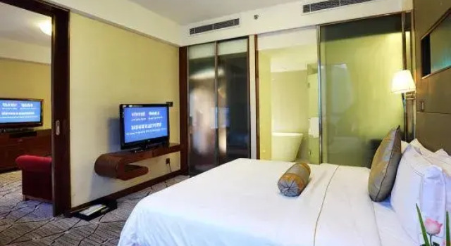 Семейный люкс Silver Plaza Quancheng Hotel
