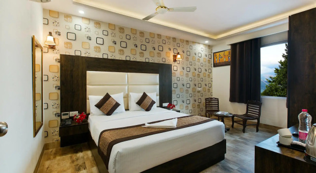 Hotel Nirvana by OPO Rooms, Забронировать Отель Отели Нью-Дели с парковкой, Парковка