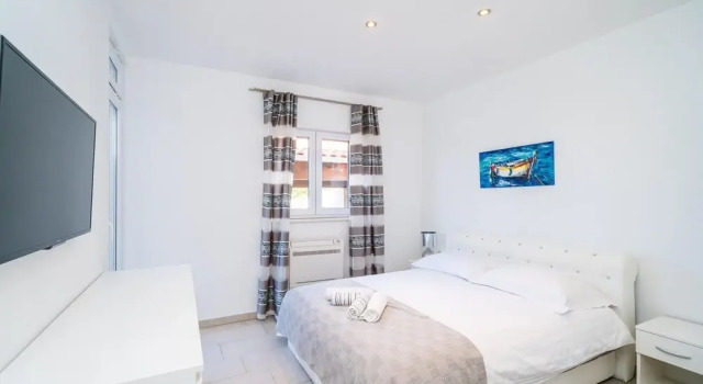 Stunning Apartment in Cilipi With 3 Bedrooms, Wifi and Outdoor Swimming Pool