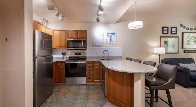 Номер Standard c 1 комнатой First Floor Riverside Condo Close to Slopes - Zephyr Mountain Lodge Premium-Rated 2108