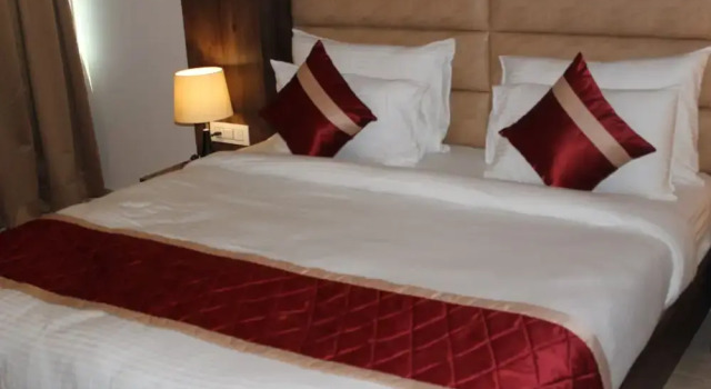 Номер Standard Red Crown Hotel