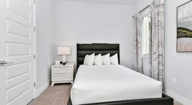 Cozy Condo near Disney w Hotel Amenities - 7770 - 23-109