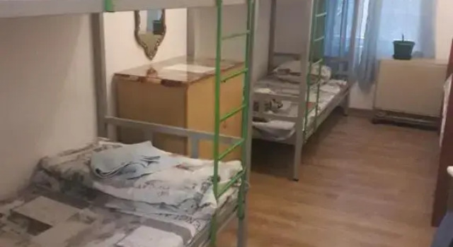 Кровать в общем номере (мужской номер) JASMIN suites