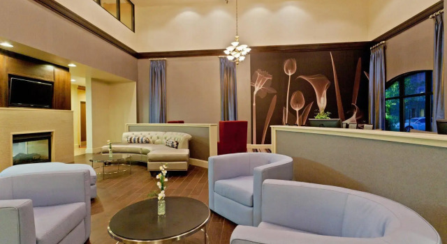 Holiday Inn Express Hotel & Suites Dover by IHG, Забронировать Отель Довер Делавэр