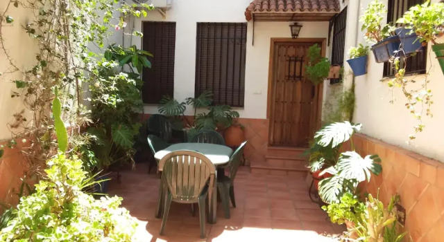 Коттедж с 4 комнатами Casa Tipica Cordobesa en la Juderia