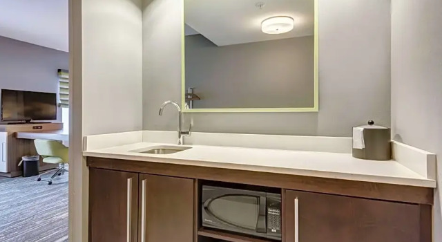 Люкс Hampton Inn-St. Louis Wentzville, MO