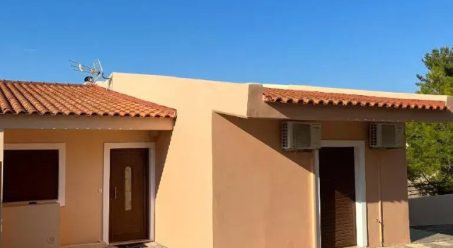 Villa Sea Breezes, Book Villa Hotels in Central Greece with Parking, Parking