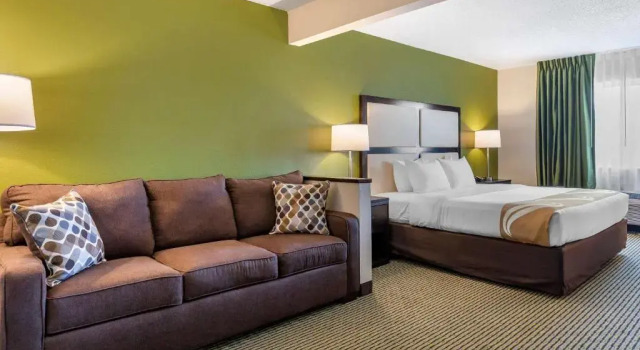 Люкс Quality Inn & Suites