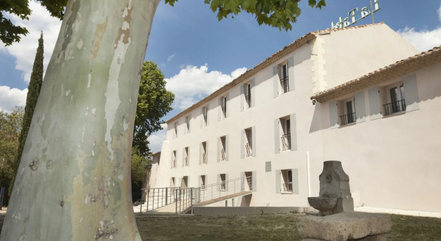 Hotel du Moulin de la Pioline La Table à Fromages, Забронировать Отель Экс-ан-Прованс Буш-дю-Рон