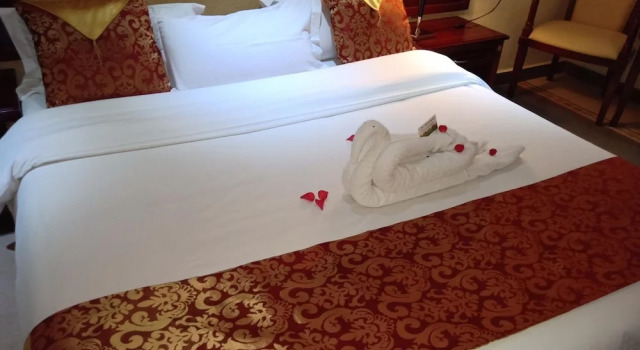 Коттедж Falcon Heights Hotel