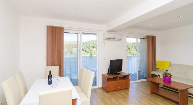 Апартаменты Standard с 2 комнатами с балконом и с видом на море Apartments Angelo